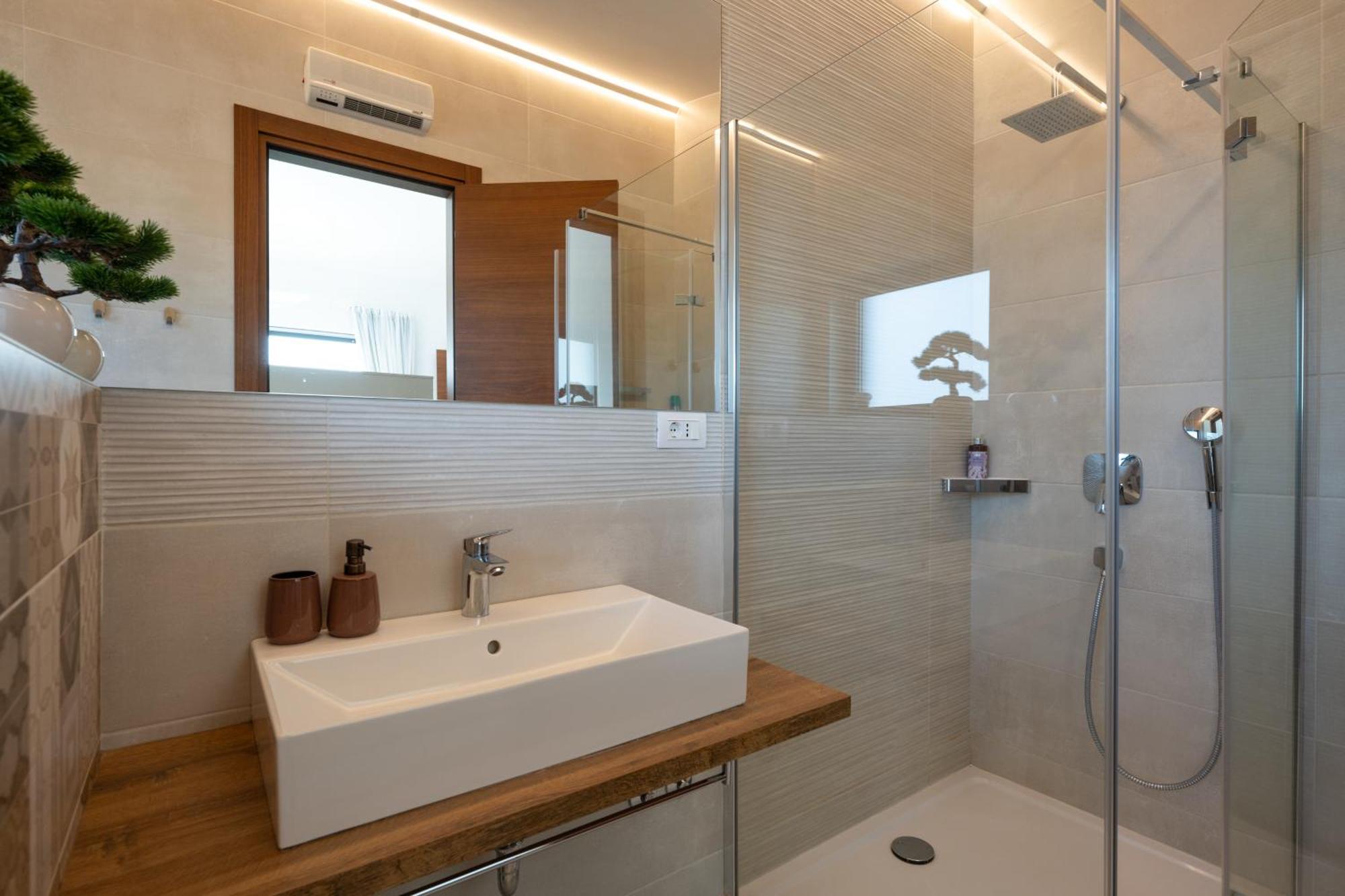 Martincic Residence - 5 Stars Luxury With Pool Heating On 4000M2 Rakalj Exterior foto