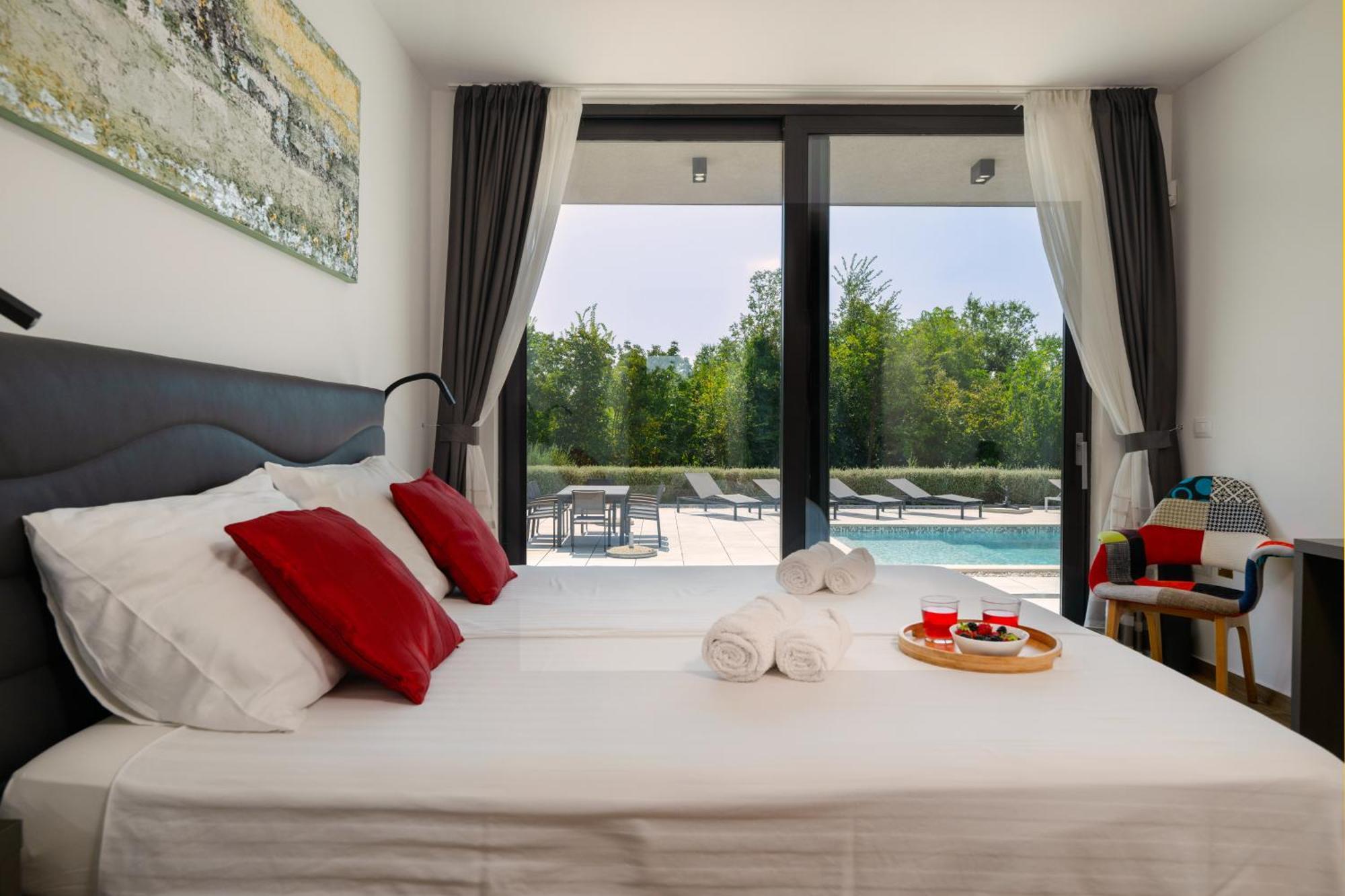 Martincic Residence - 5 Stars Luxury With Pool Heating On 4000M2 Rakalj Exterior foto